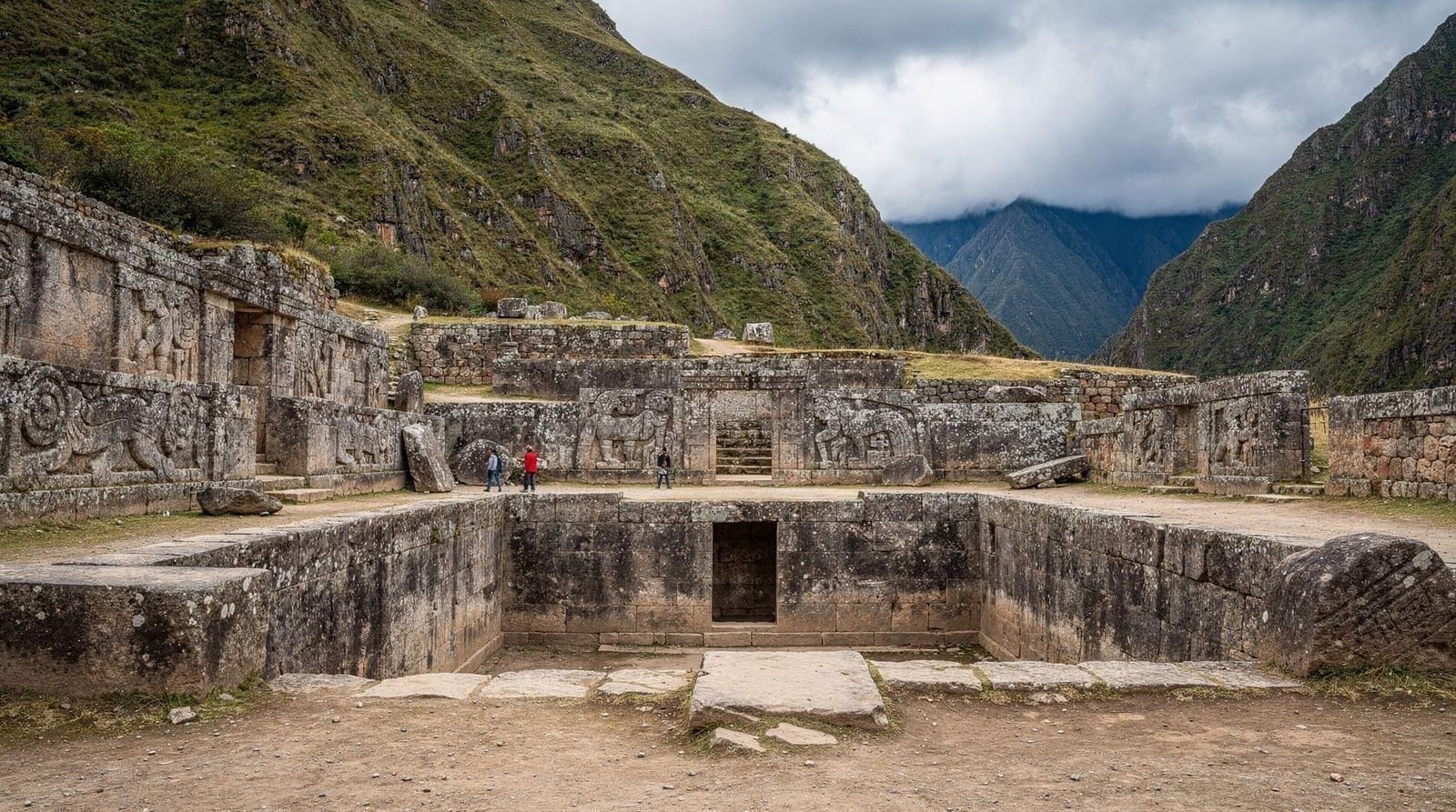 Chavín de Huántar guide: the pre-Inca temple that shaped the Andes — A complete Chavín de Huántar guide: the underground galleries, the Lanzón, the c