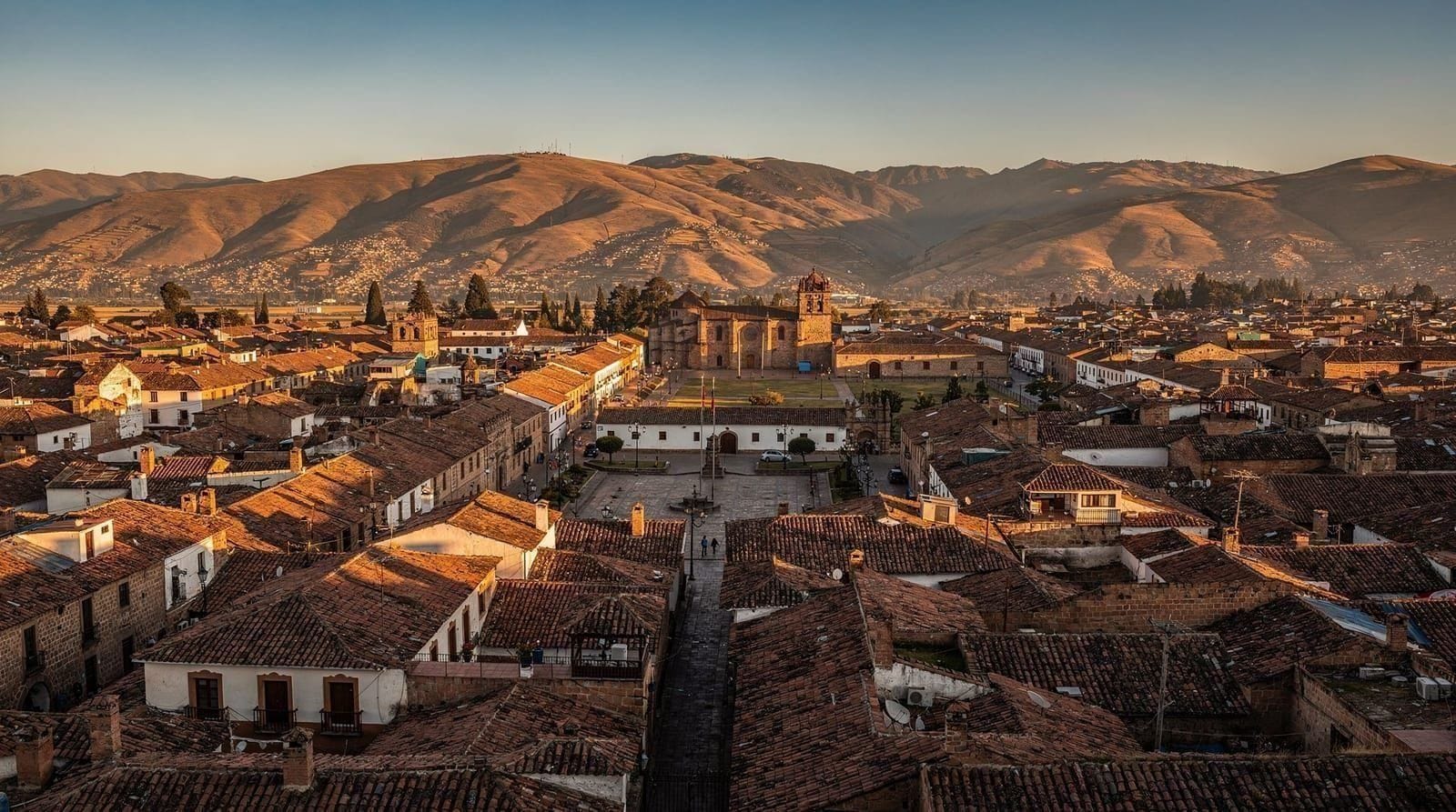 Trip planning — How many days in Cusco, budget guidance in PEN/USD, altitude first days, familie