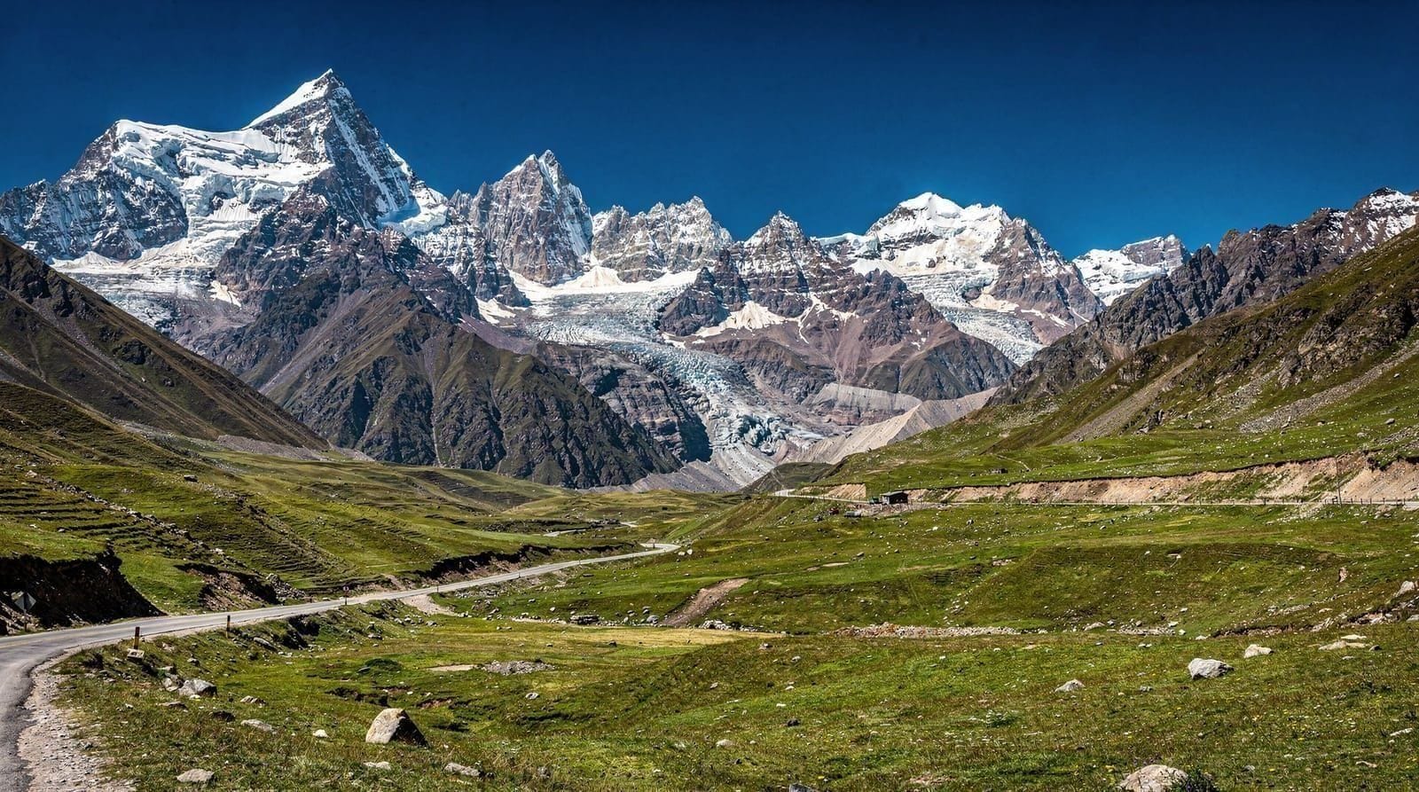 Huaraz complete guide: planning the Cordillera Blanca — How to plan Huaraz honestly: getting there, acclimatisation, day hikes, treks, c
