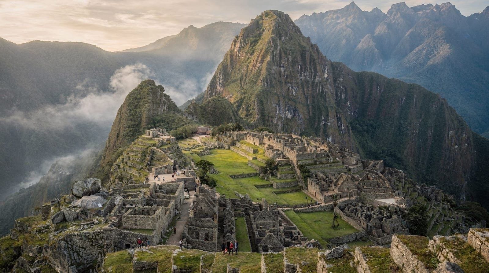Machu Picchu: the complete planning guide — The complete Machu Picchu guide: 2024+ circuit tickets, entry slots, PeruRail vs