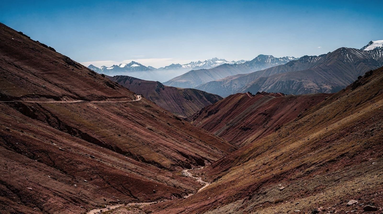 Red Valley Cusco guide — The Red Valley (Valle Rojo) next to Rainbow Mountain: how to add it, the extra h