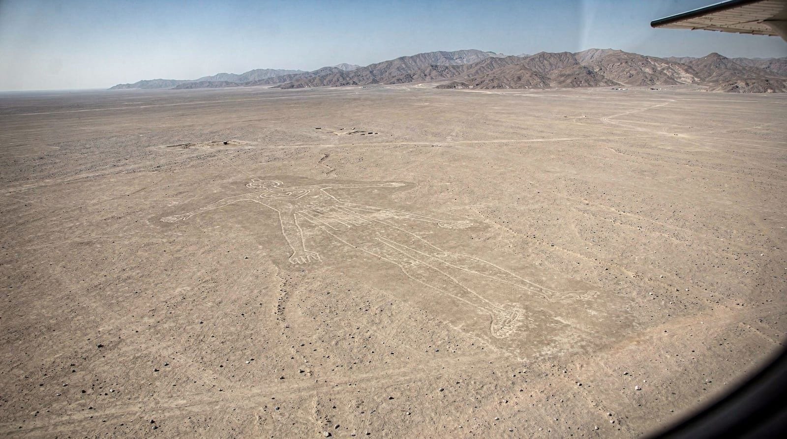 Nazca-Linien Rundflug im Test: Lohnt sich der 30-minütige Flug? — Ehrlicher Test des 30-minütigen Nazca-Linien-Flugs ab Nazca: Preis in Soles und 